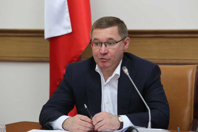 В Махачкале прошло совещание с участием Министра строительства и ЖКХ России