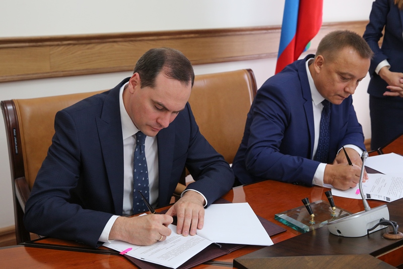 Между Правительством Дагестана и Сбербанком подписано соглашение о сотрудничестве