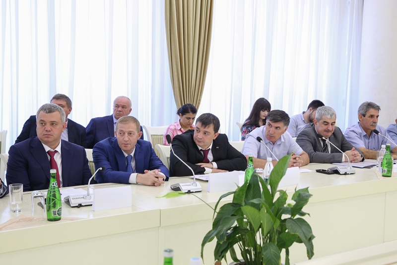 В Дагестане прошло заседание Правкомиссии по обеспечению безопасности электроснабжения под руководством заместителя Министра энергетики РФ