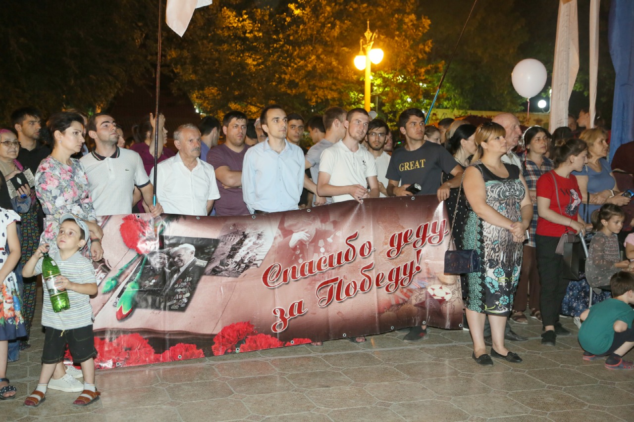Владимир Иванов принял участие патриотической акции «Свеча памяти»