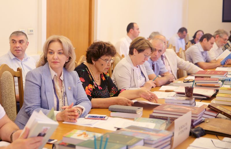 Состоялось заседание Комиссии при Главе Дагестана по Государственным премиям РД