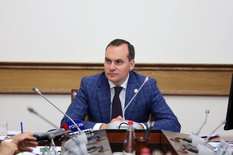 Реализацию нацпроекта «Образование» обсудили под руководством Артёма Здунова