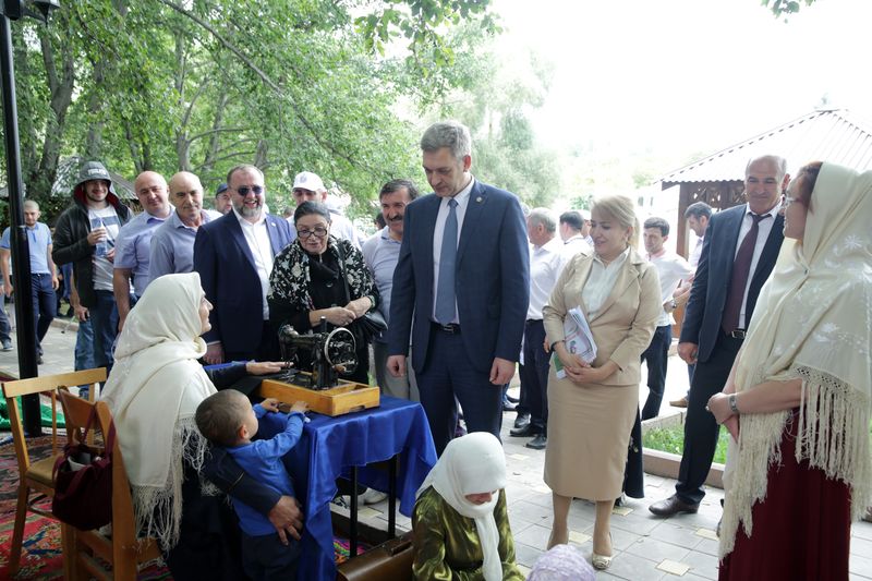 Владимир Иванов посетил "Аул мастеров" в рамках празднования 90-летия Хунзахского района