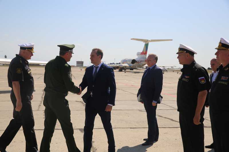 Замминистра обороны РФ проинспектировал ход строительства объектов в Дагестане