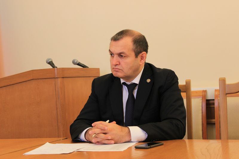 В Правительстве Дагестана обсудили работу муниципальных районов с промежуточным отчётом о государственной кадастровой оценке