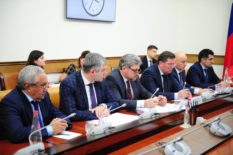 Развитие индустриальных (промышленных) парков республики обсудили в Правительстве РД