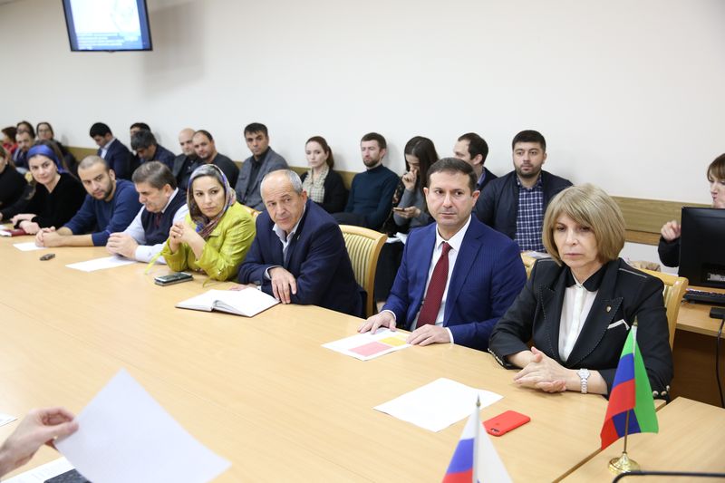 Уммупазиль Омарова провела совещание по вопросам подключения муниципалитетов к системе «Аист»