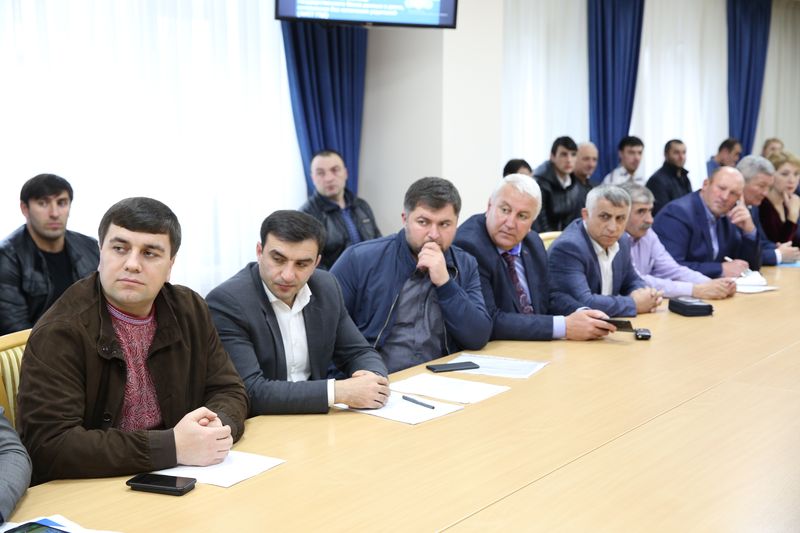 Уммупазиль Омарова провела совещание по вопросам подключения муниципалитетов к системе «Аист»