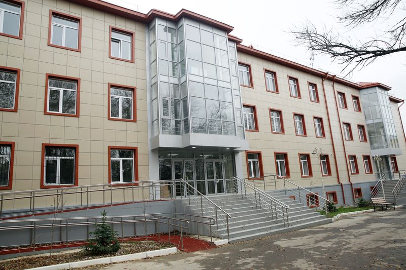Председатель Правительства Дагестана осмотрел стройплощадку поликлиники со стационаром Республиканского онкологического диспансера