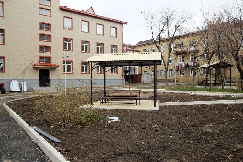 Председатель Правительства Дагестана осмотрел стройплощадку поликлиники со стационаром Республиканского онкологического диспансера