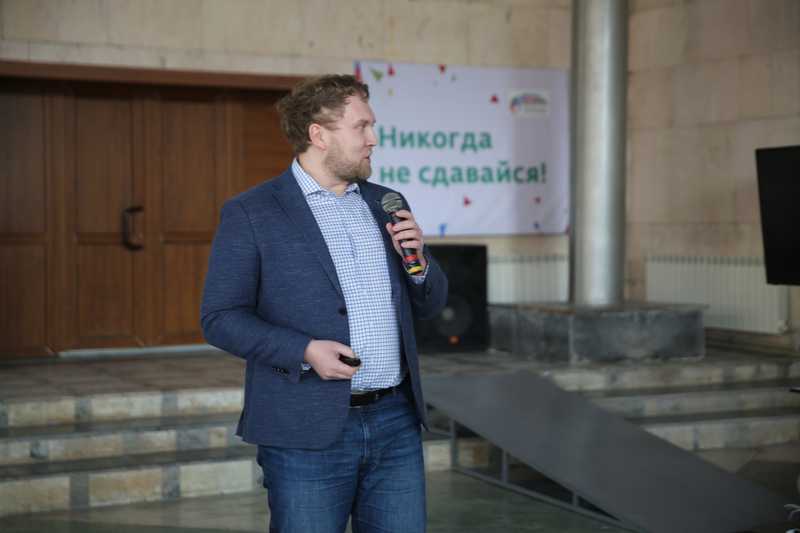Артём Здунов принял участие в заседании Координационного совета по делам молодежи в научной и образовательной сферах