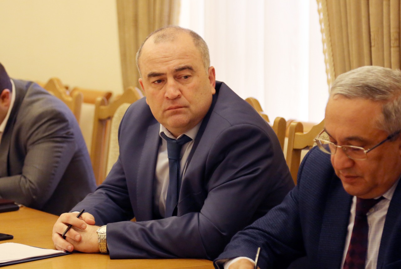 В Правительстве Дагестана обсуждено дальнейшее развитие проекта «100 школ»