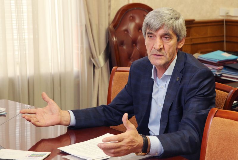 Вице-премьер Рамазан Джафаров рассмотрел обращения дагестанцев