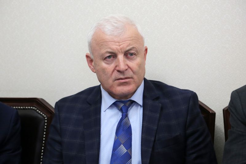 В Дагестане приведут в нормативное состояние 85,3 км дорог и на 67 объектах проведут работы по организации дорожного движения