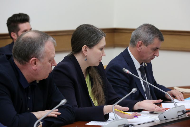 Под руководством Артёма Здунова обсуждены вопросы обеспечения эффективности деятельности ГУПов Дагестана