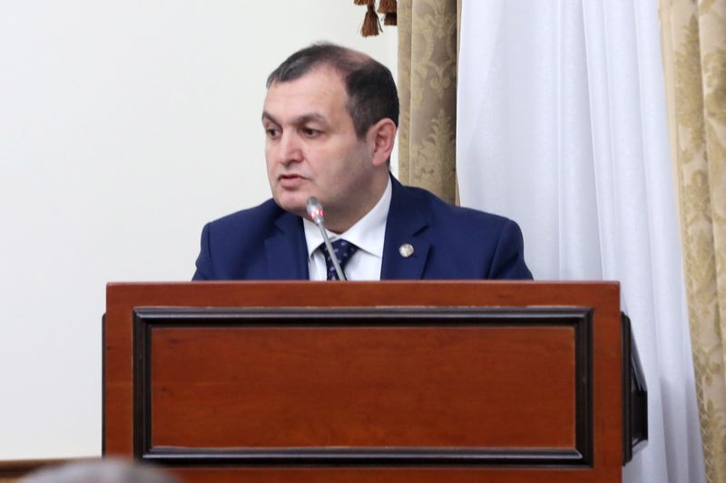 Под руководством Артёма Здунова обсуждены вопросы обеспечения эффективности деятельности ГУПов Дагестана