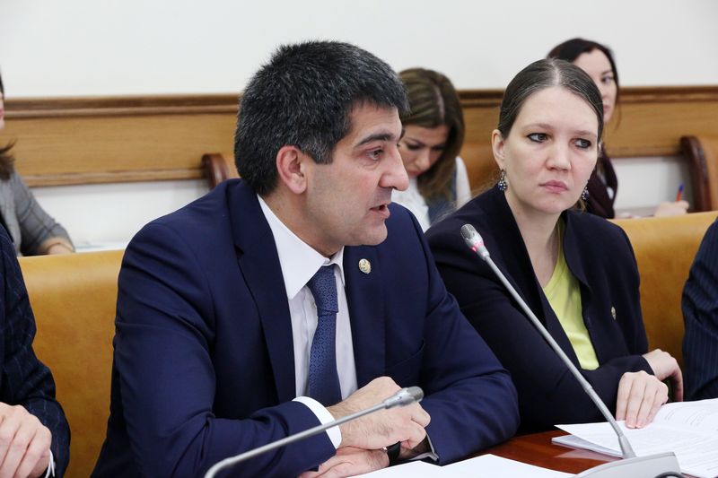 На заседании Правительства Дагестана подвели предварительные итоги исполнения республиканского бюджета за 2019 год