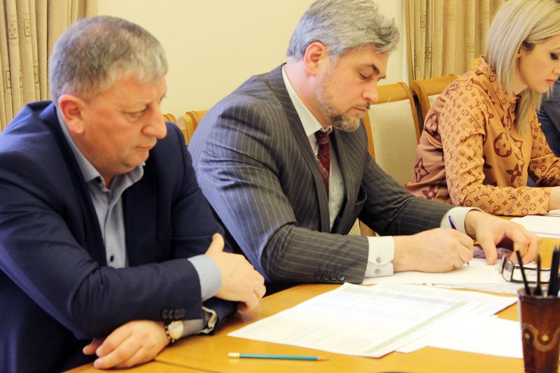 В Правительстве Дагестана обсудили вопрос реструктуризации задолженности по договору аренды газораспределительных сетей республики