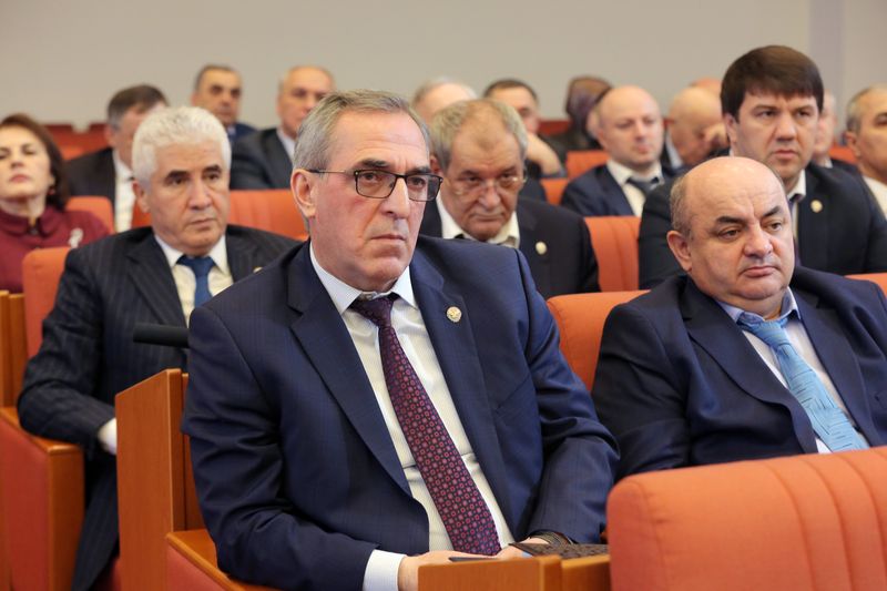 Артём Здунов и Владимир Иванов приняли участие в заседании сессии Народного Собрания РД