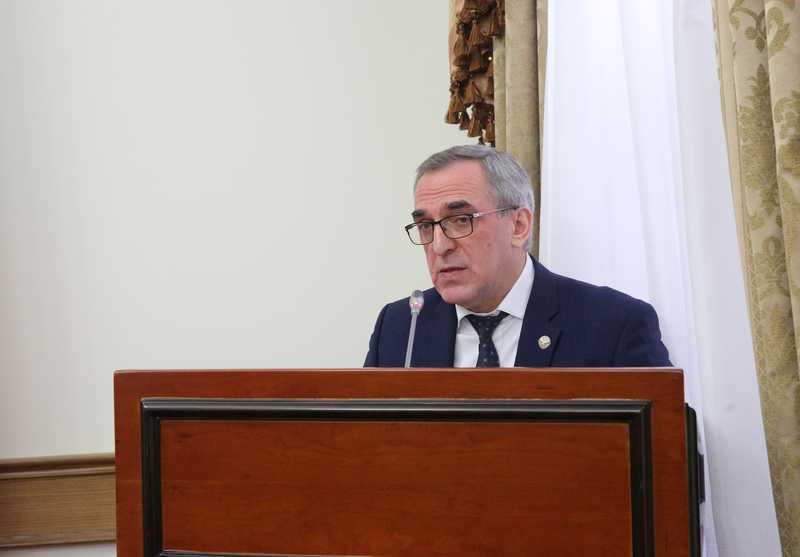 Артём Здунов поручил усилить меры по предотвращению завоза и распространения коронавирусной инфекции