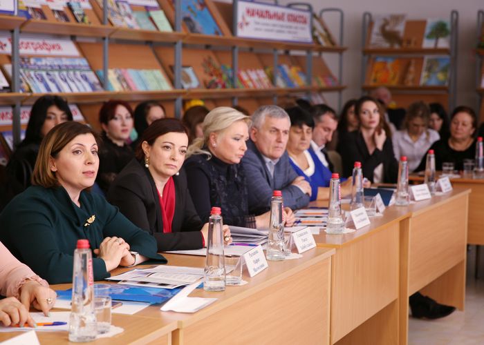 С участием Артёма Здунова обсуждены вопросы вовлечения молодежи в научно-исследовательскую деятельность