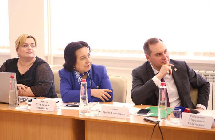 С участием Артёма Здунова обсуждены вопросы вовлечения молодежи в научно-исследовательскую деятельность