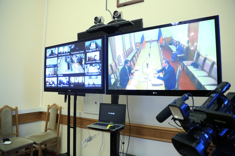 Артём Здунов принял участие в совещании Минпромторга России по вопросу централизованных поставок средств индивидуальной защиты в регионы
