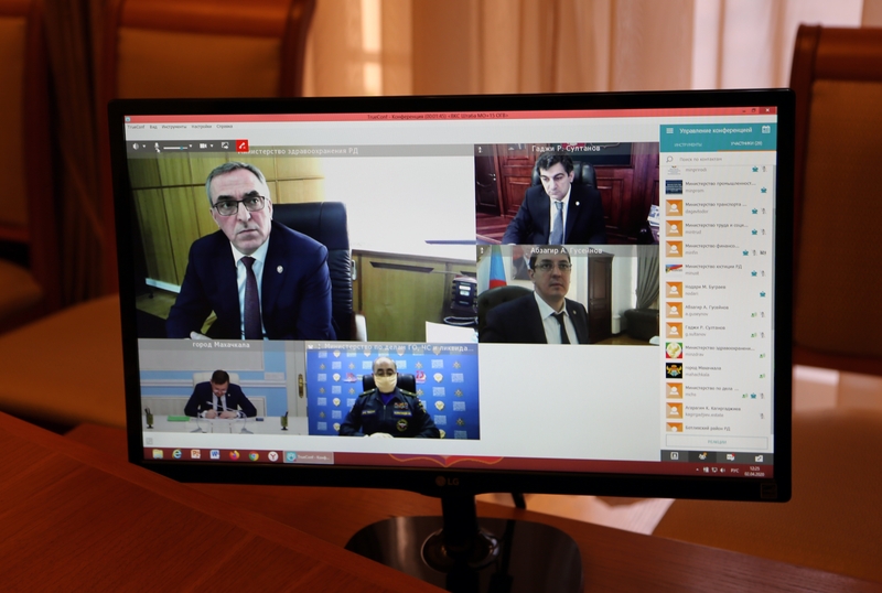 Артём Здунов провел заседание Оперативного штаба по предупреждению завоза и недопущению распространения коронавирусной инфекции