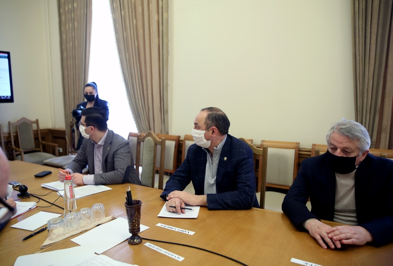 Очередное заседание Оперативного штаба по обеспечению устойчивого развития экономики и социальной стабильности состоялось под руководством Артёма Здунова