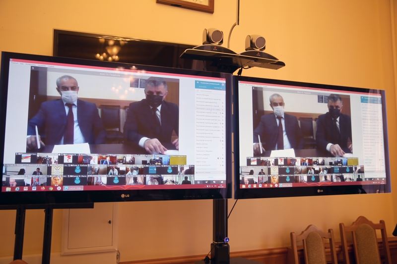 В Правительстве Дагестана обсудили возобновление работы предприятий в ряде отраслей