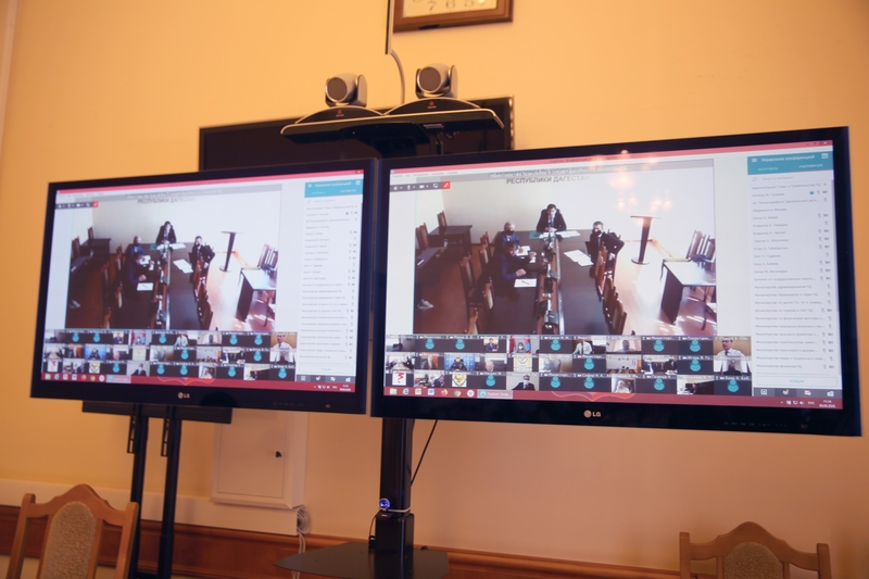 В Правительстве Дагестана обсудили возобновление работы предприятий в ряде отраслей