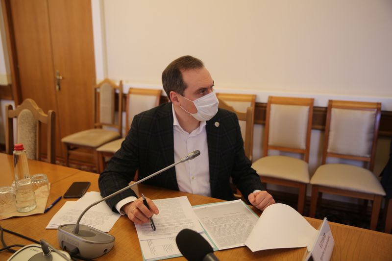 Вопросы поддержки малого и среднего предпринимательства обсудили в Правительстве РД с руководителями банков