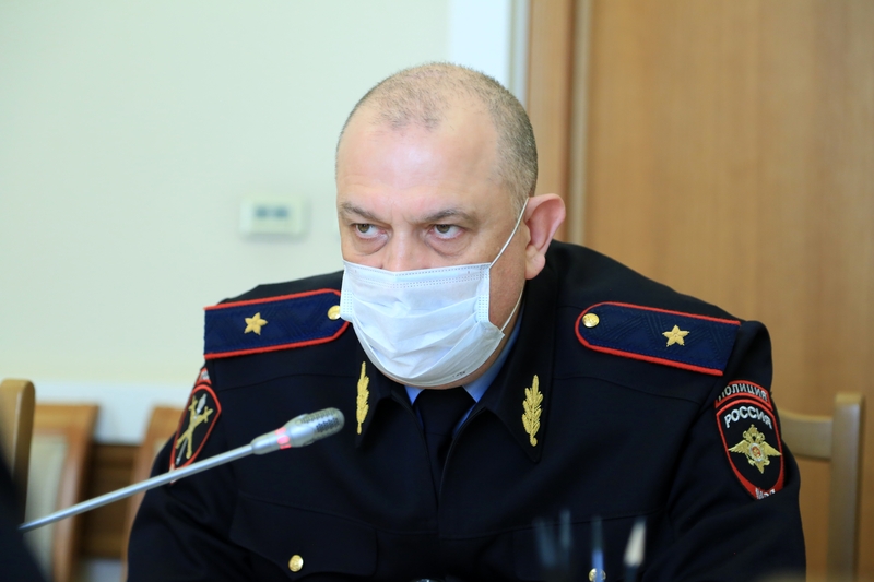 Артём Здунов провел заседание Оперативного штаба по предупреждению завоза и распространения COVID-19 на территории Дагестана