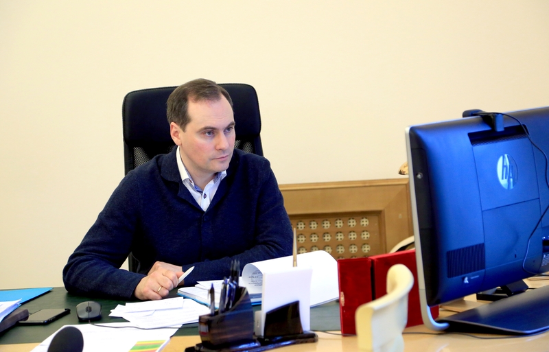 Меры поддержки отраслей экономики региона обсудили в Правительстве Дагестана под руководством Артёма Здунова
