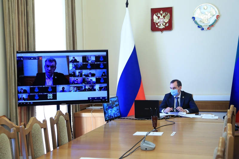 Правительство Дагестана дополнительно выделит 200 млн рублей на борьбу с COVID-19 и пневмонией