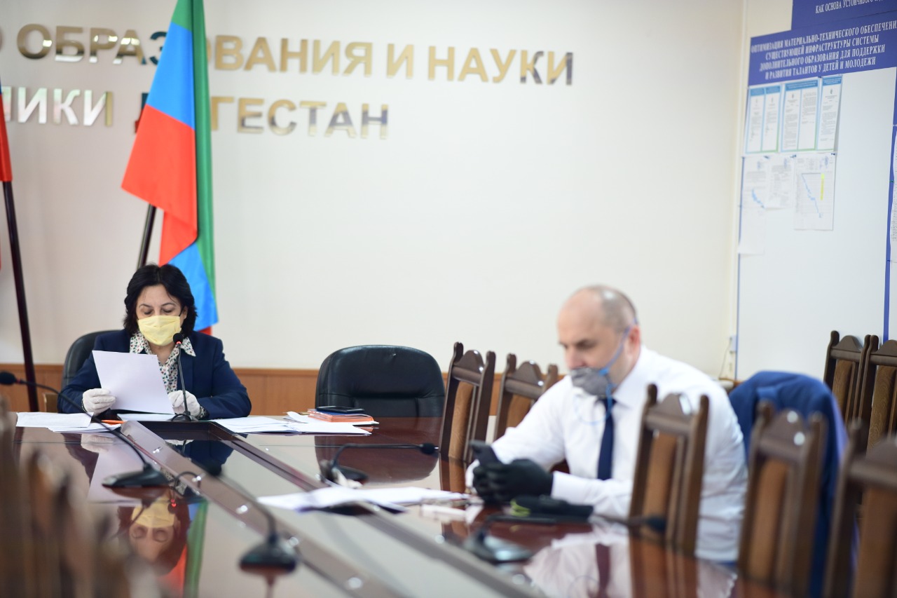 Под руководством Уммупазиль Омаровой обсудили вопросы закупки жилья для детей-сирот