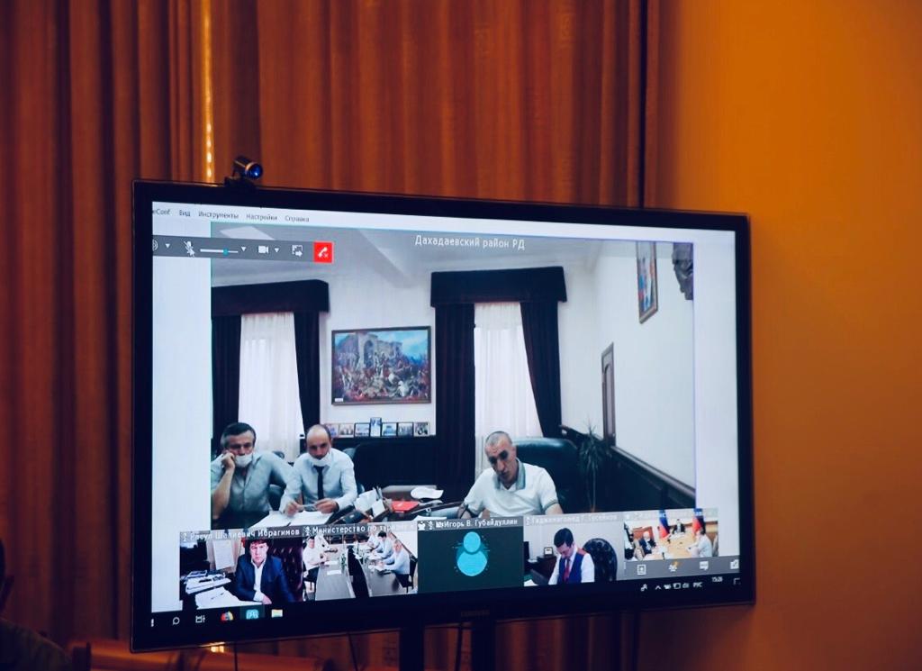 Правительством Дагестана обсуждены меры поддержки Кубачинского художественного комбината