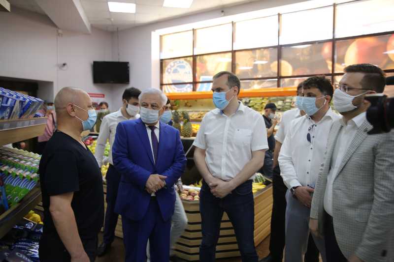 Артём Здунов ознакомился с работой предприятий непродовольственной торговли в условиях 1 этапа снятия ограничений