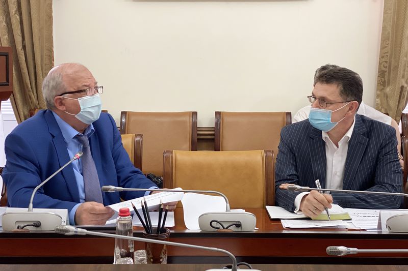 Подготовку к параду Победы обсудили в Правительстве РД