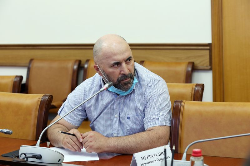 Артём Здунов встретился с представителями непродовольственных рынков