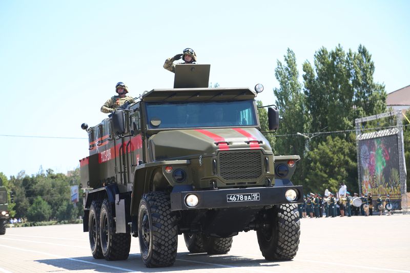 Первый за 18 лет Парад Победы прошёл Каспийске