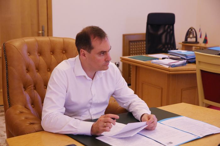Премьер-министр Дагестана провёл встречу с региональным директором «Почты России»