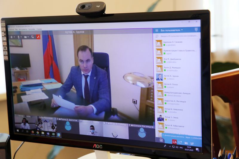 Артём Здунов поручил подготовить дополнительные меры по поддержке дагестанского бизнеса в сфере общественного питания