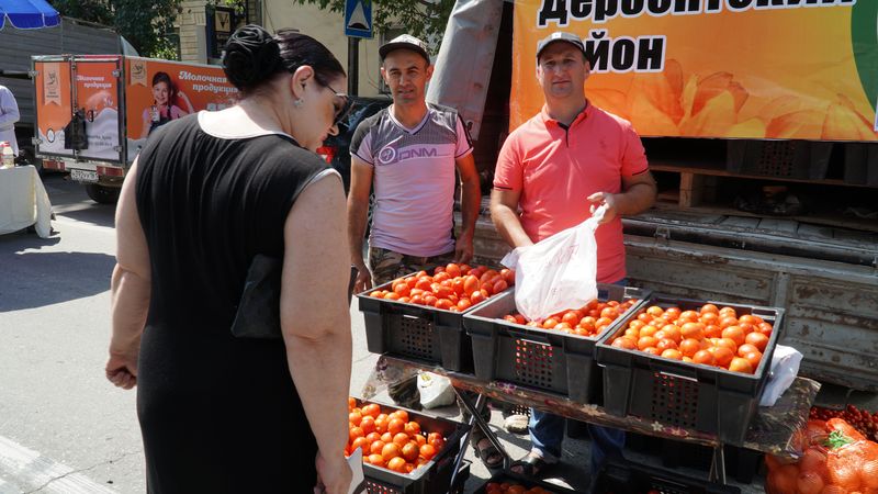 В муниципалитетах Дагестана создадут площадки для стационарной и  уличной торговли сельскохозяйственной продукцией