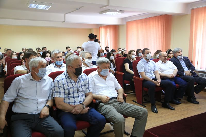 В Дагестане состоялось представление вновь назначенных министров коллективам