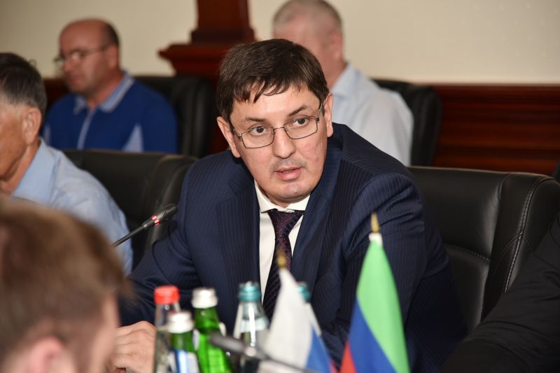 Михаил Бабич заявил о поддержке виноградарской отрасли Дагестана