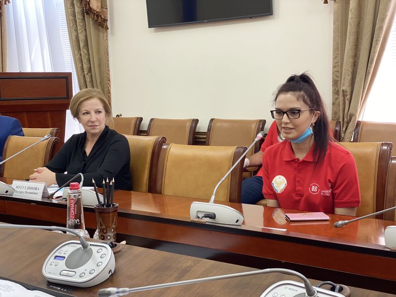 Артём Здунов встретился с молодыми профессионалами Дагестана