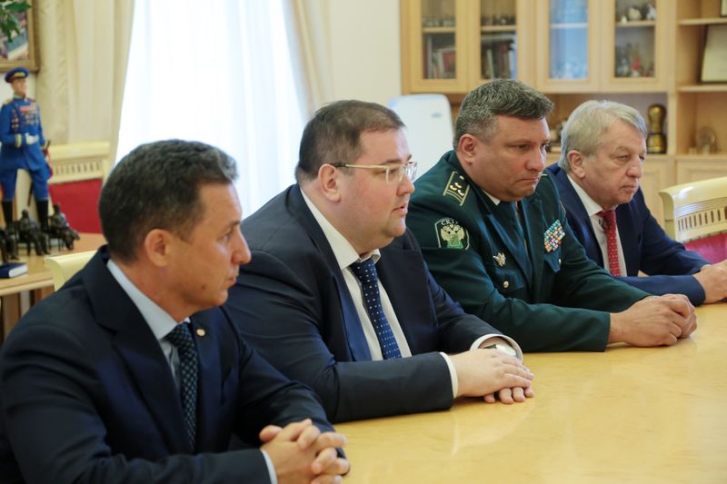 Артёму Здунову представили нового руководителя Дагестанской таможни