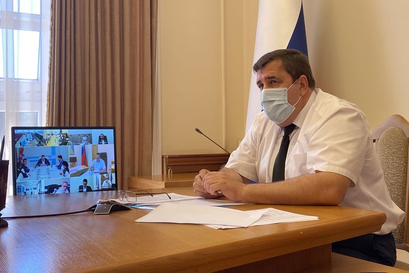 Артём Здунов поручил проверить соблюдение масочного режима в городах и районах Дагестана