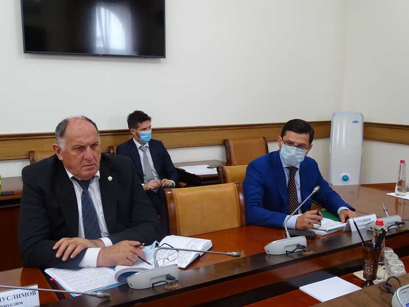 Развитие межрегионального и международного сотрудничества обсудили в Правительстве Дагестана